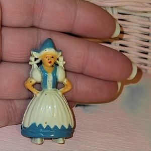 Vtg 40s Dutch girl blonde braids hand painted celluloid c clasp brooch rare